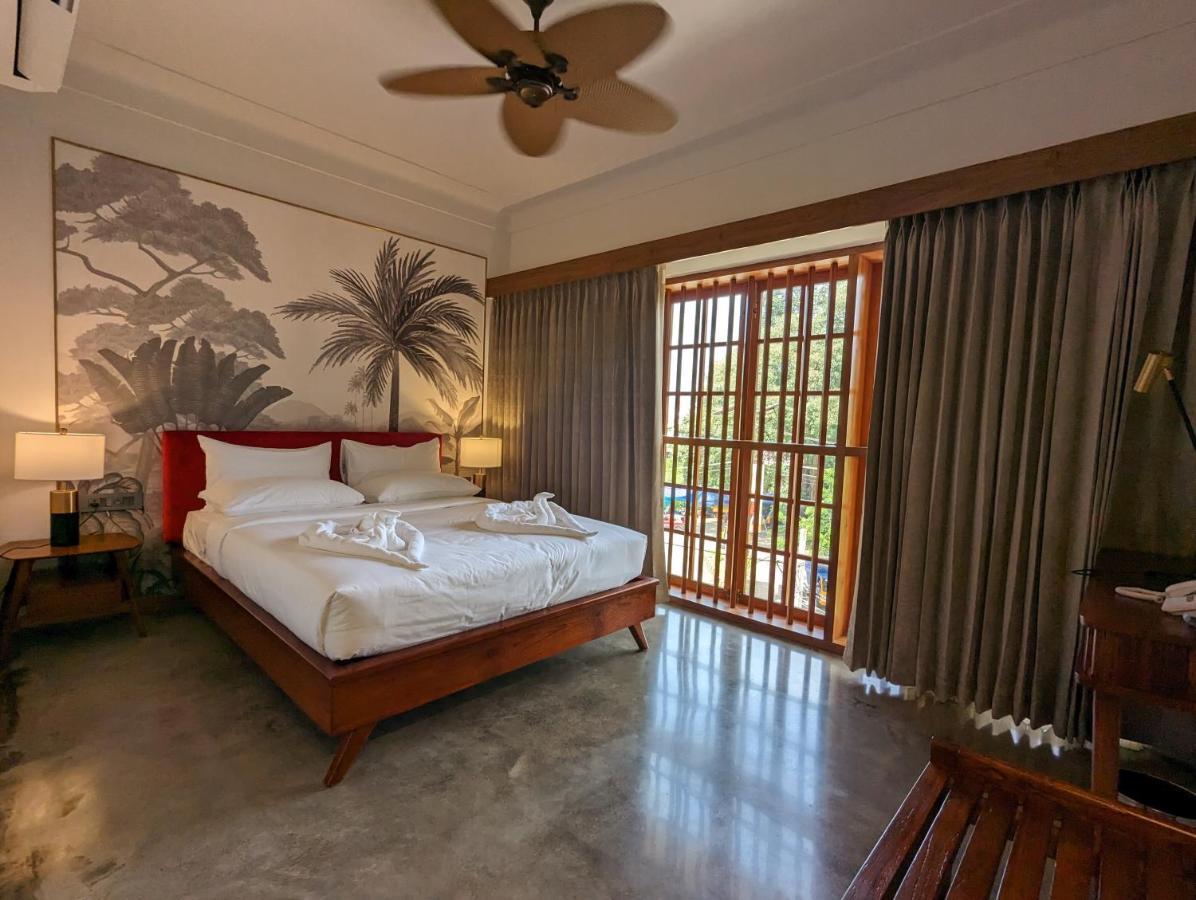 Prasanthi Hotel Kollam Dış mekan fotoğraf