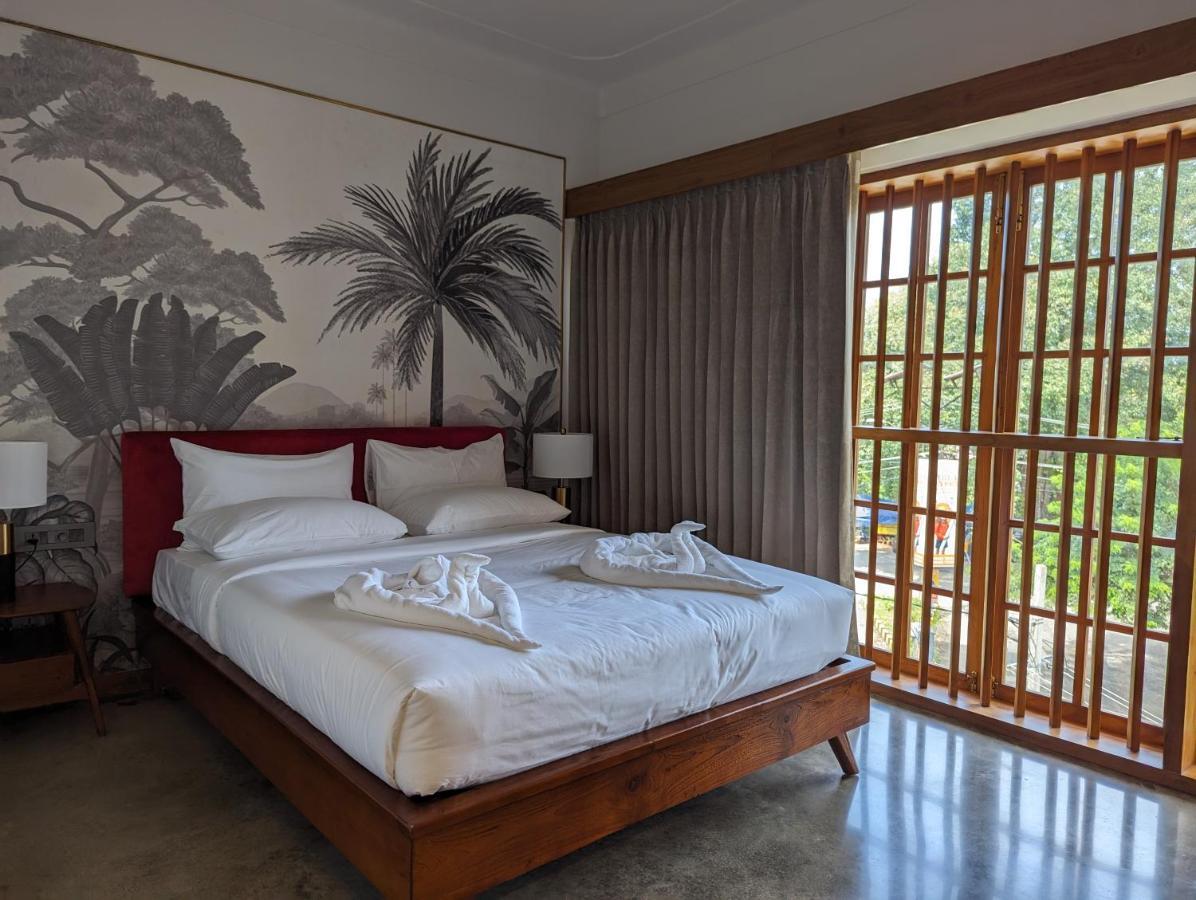 Prasanthi Hotel Kollam Dış mekan fotoğraf