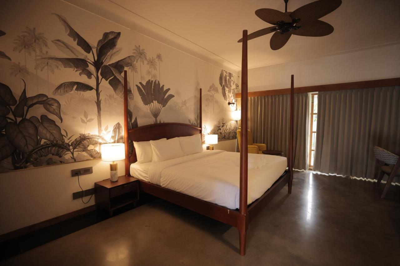 Prasanthi Hotel Kollam Dış mekan fotoğraf