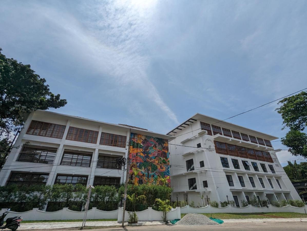 Prasanthi Hotel Kollam Dış mekan fotoğraf