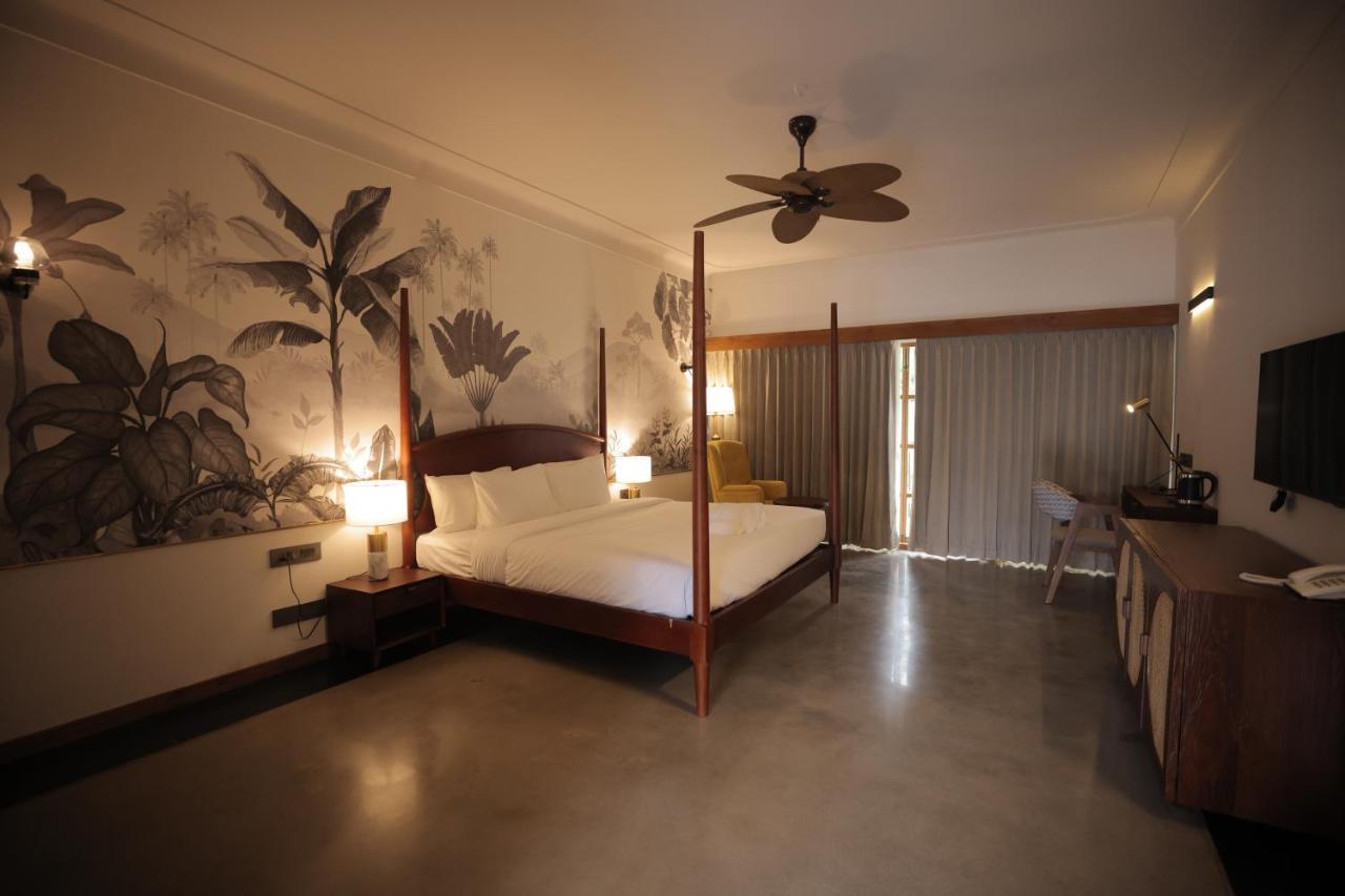 Prasanthi Hotel Kollam Dış mekan fotoğraf